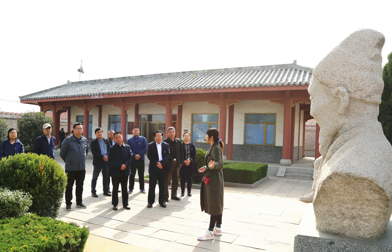 山东画院党支部组织全体党员赴中共刘集支部旧址开展主题党日活动