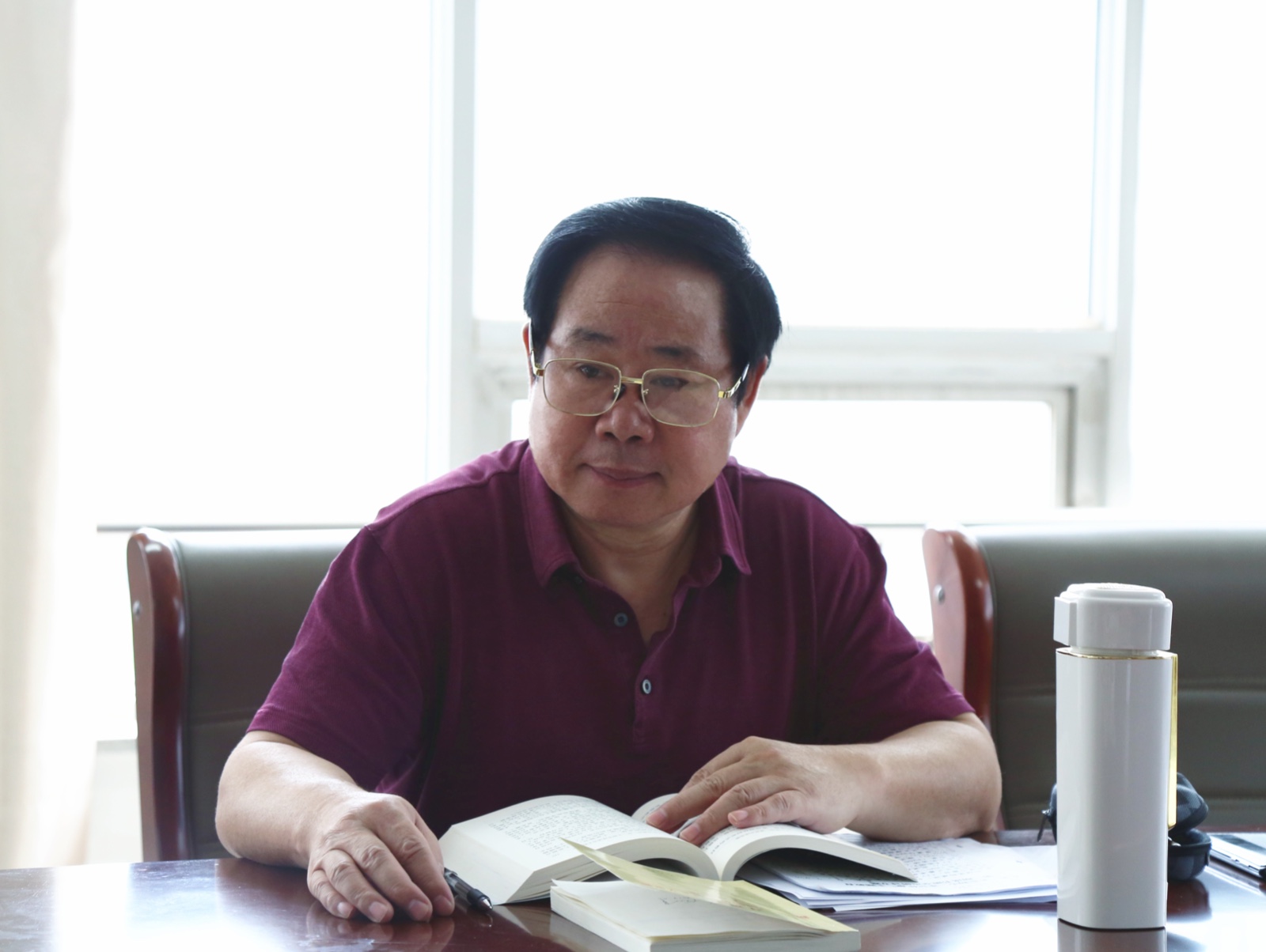 中共山东画院支委会进行第八次 “不忘初心、 牢记使命”主题教育集中学习