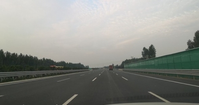 济青高速“满血复活”24小时体验:秩序好、跑得爽