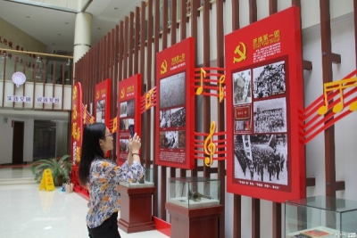 济南战役城郊战场成中央商务区，革命老村发展起楼宇经济