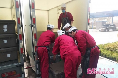 这就是山东 | 错时分批、分餐配送，复工复产不忘“舌尖上的安全”!