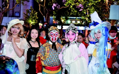 山东省柳子剧团申请了个露天摊位 戏剧传承搬到夜市