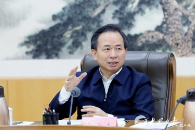 山东省委理论学习中心组进行集体学习 