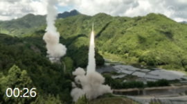 现场视频 | 东部战区火箭军部队对台岛东部外海预定海域实施常导火力突击