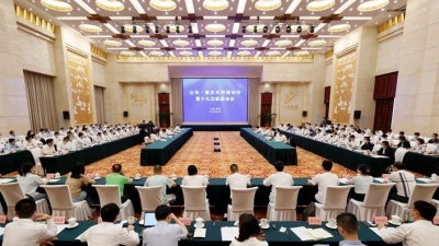 重庆市党政代表团来我省考察