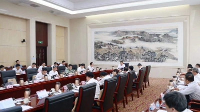 市委理论学习中心组举行集体学习 刘强讲话 于海田韩金峰雷杰杨峰出席