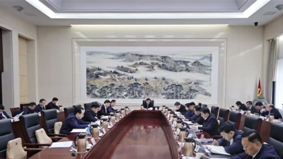 市委理论学习中心组举行集体学习 刘强讲话 于海田韩金峰雷杰杨峰出席