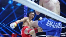 中国“黑马”卢俊擂台打出劲爆一拳，直接KO对手！