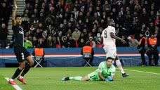 经典回顾：拉什福德补时绝杀，卢卡库两球曼联3-1翻盘巴黎！