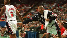 1994年篮球世锦赛 梦之队夺冠高光时刻