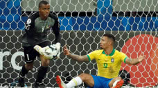 【战报】巴西0-0战平委内瑞拉 三大将进球均被判无效