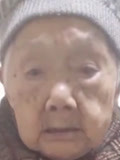 101岁老奶奶突然想找妈妈，女儿一个举动让人泪目