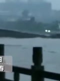 江西宜春双桥备用铁桥再次被大水冲倒，整座大桥瞬间淹没在水中