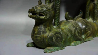 青铜器上出现的虎和鸟到底代表着什么？秦人群体性格是怎样的？