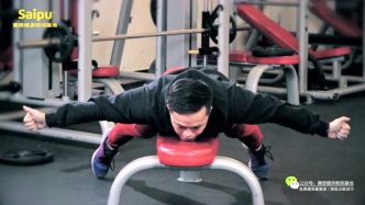 100个健身小技巧：练背时如何激活？