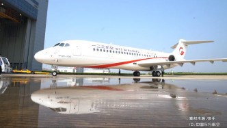 首款自主研制的支线客机入编国际机队！3家航空公司接收ARJ21飞机