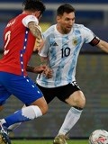 梅西任意球弯刀破门！美洲杯A组阿根廷1-1智利